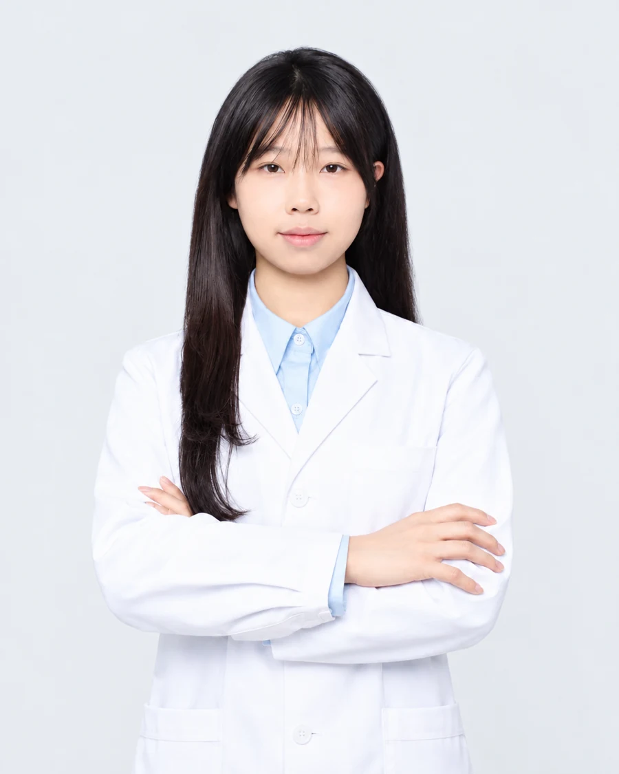 李青青医士形象照